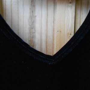 Rave City Black Velour halter top Size small